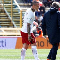 Nainggolan named in Roma squad for Barca clash