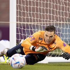 Ederson, nueva baja en Brasil para enfrentar a Colombia