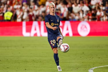 El mediapunta español partió desde el banquillo de suplentes, pero con su inscripción lista era consciente de que vería minutos en Vallecas.