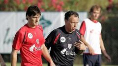 Caparrós propone fichar a Aduriz para verano