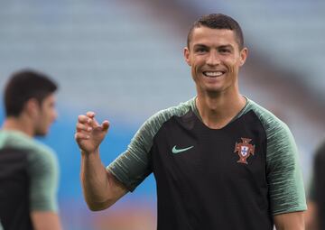 Portugal se prepara para su debut frente a España