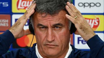 Paris Saint-Germain's French head coach Christophe Galtier attends a press conference at the Juventus stadium in Turin on November 1, 2022 on the eve of the UEFA Champions League group H football match against Juventus FC. (Photo by FRANCK FIFE / AFP)
