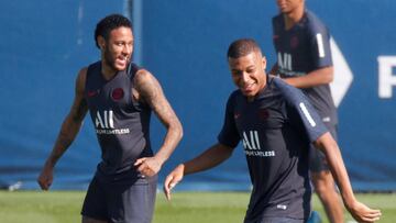 Neymar y Mbapp&eacute;, en un entrenamiento. 