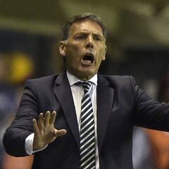 Russo, Zubeldía, Costas y Rueda: el póker de Jerarquía para el FPC