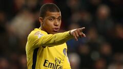 Soccer Football - Coupe de la Ligue - Stade Rennes vs Paris St Germain - Roazhon Park, Rennes, France - January 30, 2018   Paris Saint-Germain&rsquo;s Kylian Mbappe gestures   REUTERS/Stephane Mahe