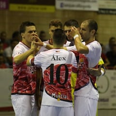 Cardinal y Bruno Taffy ya golean para ElPozo y Movistar