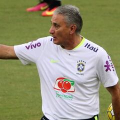 Tite: Si Mina fuera brasilero estaría en la convocatoria