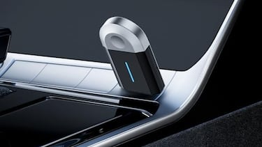 El adaptador USB para el coche con Apple CarPlay y Android Auto