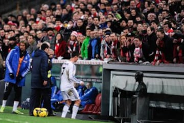 Cristiano Ronaldo vió la tarjeta roja en el Athletic de Bilbao-Real Madrid por un manotazo a Carlos Gurpegi. (02/02/14) 