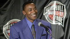 El ex jugador de los Detroit Pistons de la NBA Isiah Thomas, durante su inclusi&oacute;n en el Hall of Fame