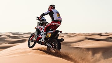 Joan Barreda, con la Hero en el Dakar 2024.