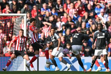 Emery no levanta cabeza