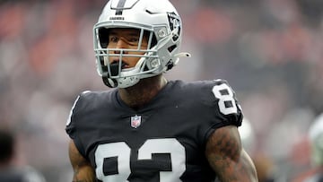 One year after his NFL retirement, tight end Darren Waller reveals the exact moment he knew it was over for him, and it happened in the middle of a game.