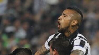 Arturo Vidal sigue deslumbrando en Juventus.