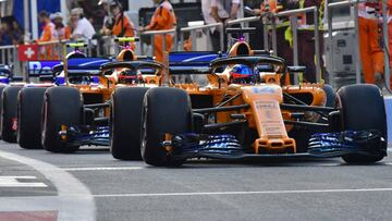 Fernando Alonso con el McLaren en Abu Dhabi.