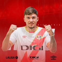 Oficial: Ratiu firma con el Rayo hasta 2028