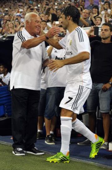 Trofeo Santiago Bernabeu. Homenaje a Raul.