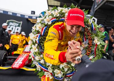 Álex Palou hace historia tras conquistar una de las carreras más importantes del automovilismo, las 500 Millas de Indianápolis.