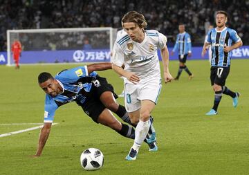 Modric con el bal¨®n.