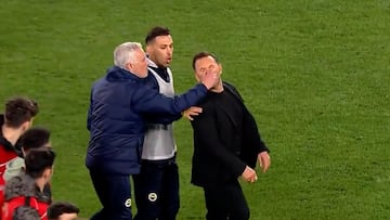 ¡Mourinho estruja la nariz al entrenador del Galatasaray!