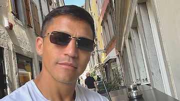 Alexis Sánchez será padre y así influyó en la decisión más importante de su carrera