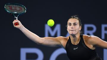 La bielorrusa Aryna Sabalenka en el partido con su compatriota Victoria Azarenka en Australia.