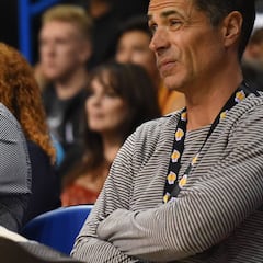 "Hay una envidia natural del resto de equipos a los Lakers"