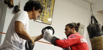 Álvaro Rodríguez durante un entrenamiento con Jero García en La Escuela.