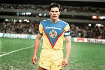 El capitán furia, Alfredo Tena era el líder de la zaga defensiva de aquel américa de época.