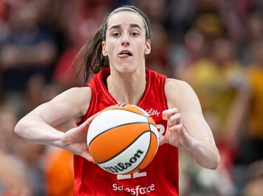 Caitlin Clark, first rookie in WNBA history to record triple-double