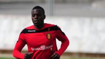 Pereira, en un entrenamiento con el Mallorca.
