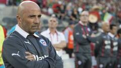 Sampaoli dona 5 mil dólares a equipo que dirigió en Perú
