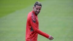 Isla también alivia a Lasarte