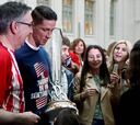 Torres ofreció la Europa League a la Virgen de la Almudena