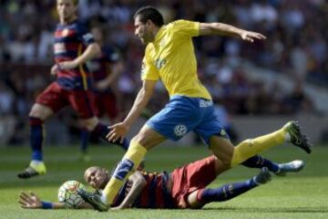 Neymar da Silva Santos Junior y Antonlin Alcaraz 