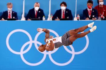 El gimnasta de Lanzarote alcanza una puntuación de 14.933, la misma que el oro, el israelí Artem Dolgopyat. Pero es plata por la menor dificultad de su ejercicio.