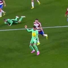 Batalla: “Me enfada lo que vieron todos. ¿Por qué no pita penalti?”