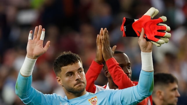 Nyland o Álvaro Fernández, debate de año nuevo en el Sevilla