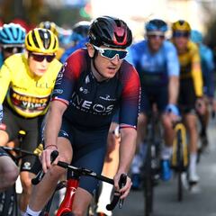 Geraint Thomas, obligado a cambiar sus icónicas gafas