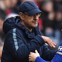 Sarri y Hazard: "No puedo hacer nada si busca otra experiencia"
