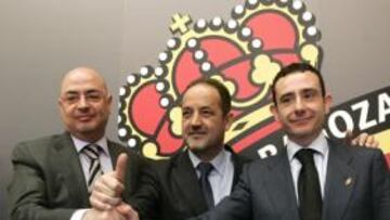 <b>EL NUEVO TRIUNVIRATO. </b>Paco Checa, Agapito Iglesias y Javier Porquera, el nuevo Consejo de Administración del Real Zaragoza.