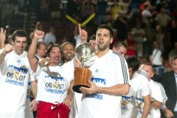 El 24 de junio de 2007 los blancos se impusieron por 71-82 al Winterthur F.C. Barcelona, 3-1 en la Final ACB. Felipe Reyes, MVP Jugador con más crédito Barclaycard de la Final ACB, fue una vez más el líder de un Real Madrid que lo hizo todo bien y pudo celebrar su segundo título 
