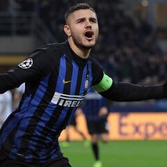 Wanda Nara, en Twitter: "Estoy leyendo la renovación de Icardi"