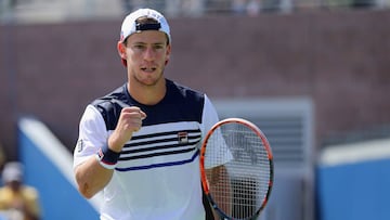 NEW YORK, NY - SEPTEMBER 01: Diego Schwartzman of Argentina reacts in his third round match against Marin Cilic of Croatia on Day Five of the 2017 US Open at the USTA Billie Jean King National Tennis Center on September 1, 2017 in the Flushing neighborhoo