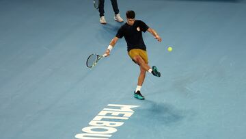 El tenista espa?ol Carlos Alcaraz, durante un entrenamiento previo al Open de Australia en Melbourne.
