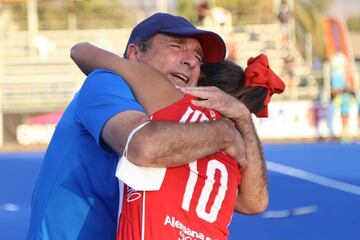 Tras derrotar a Estados Unidos en semifinales de la Copa Panamericana, Chile clasificó por primera vez al mundial de hockey césped femenino. ¡Tremendas!