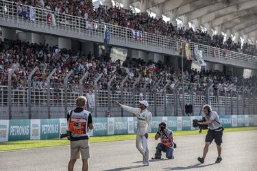 Hamilton pole 70, Vettel saldrá último, Alonso 10? y Sainz 14?