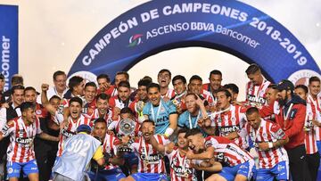 Atl&eacute;tico San Luis celebrando el ascenso a la Liga MX. 