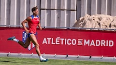 Marcos Llorente, a la carrera en la sesión de entrenamiento de hoy.