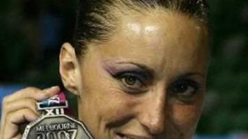 <B>EUFÓRICA.</B> Con sus seis medallas, Mengual se convirtió en la reina en Melbourne.